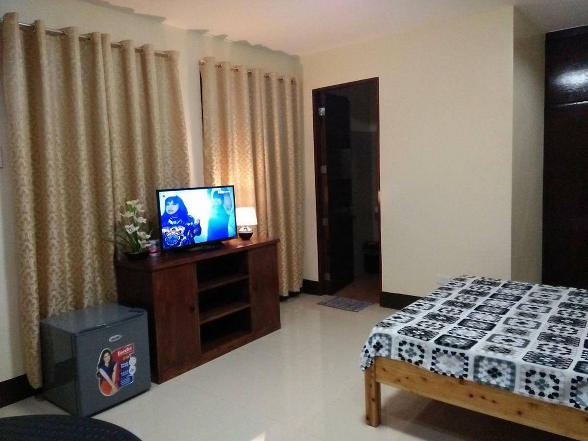 Lourdes Inn Paranaque City Exteriör bild